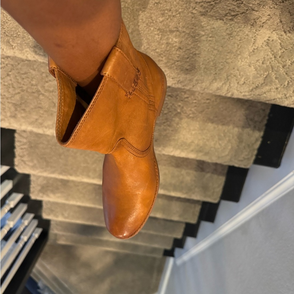 Excellent Condition Boots! - image 6